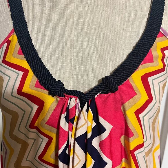 Diane Von Furstenberg MARLETTE Silk V Neck Blouse Chevron Print Size 0 - Picture 7 of 10